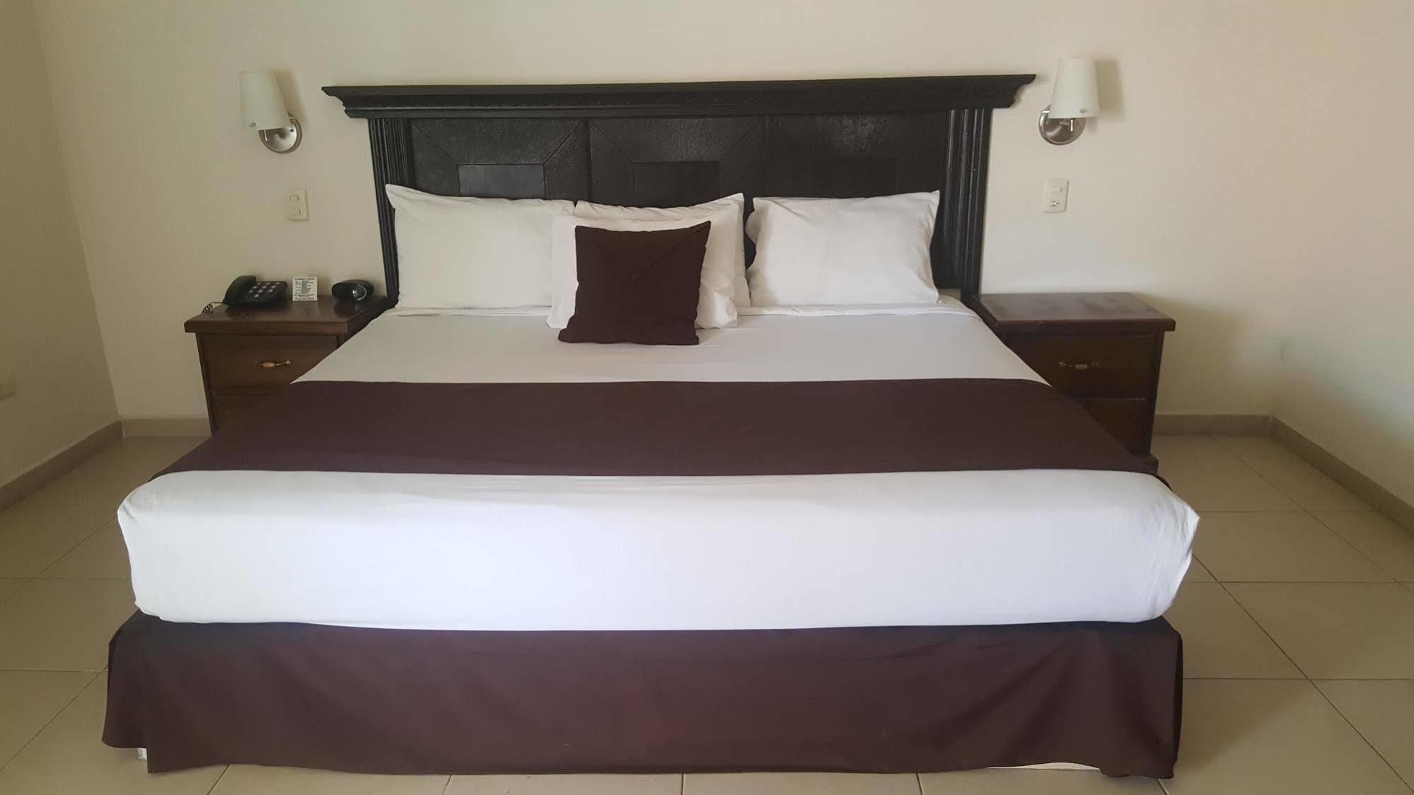 Hotel Go Inn Monclova Exteriér fotografie
